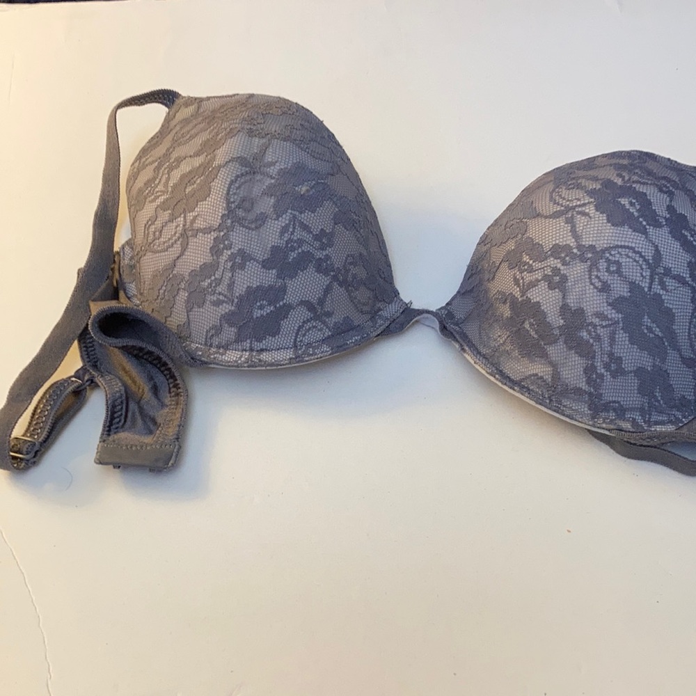 FINAL MARKDOWN Self expressions by Maidenform bra 34D